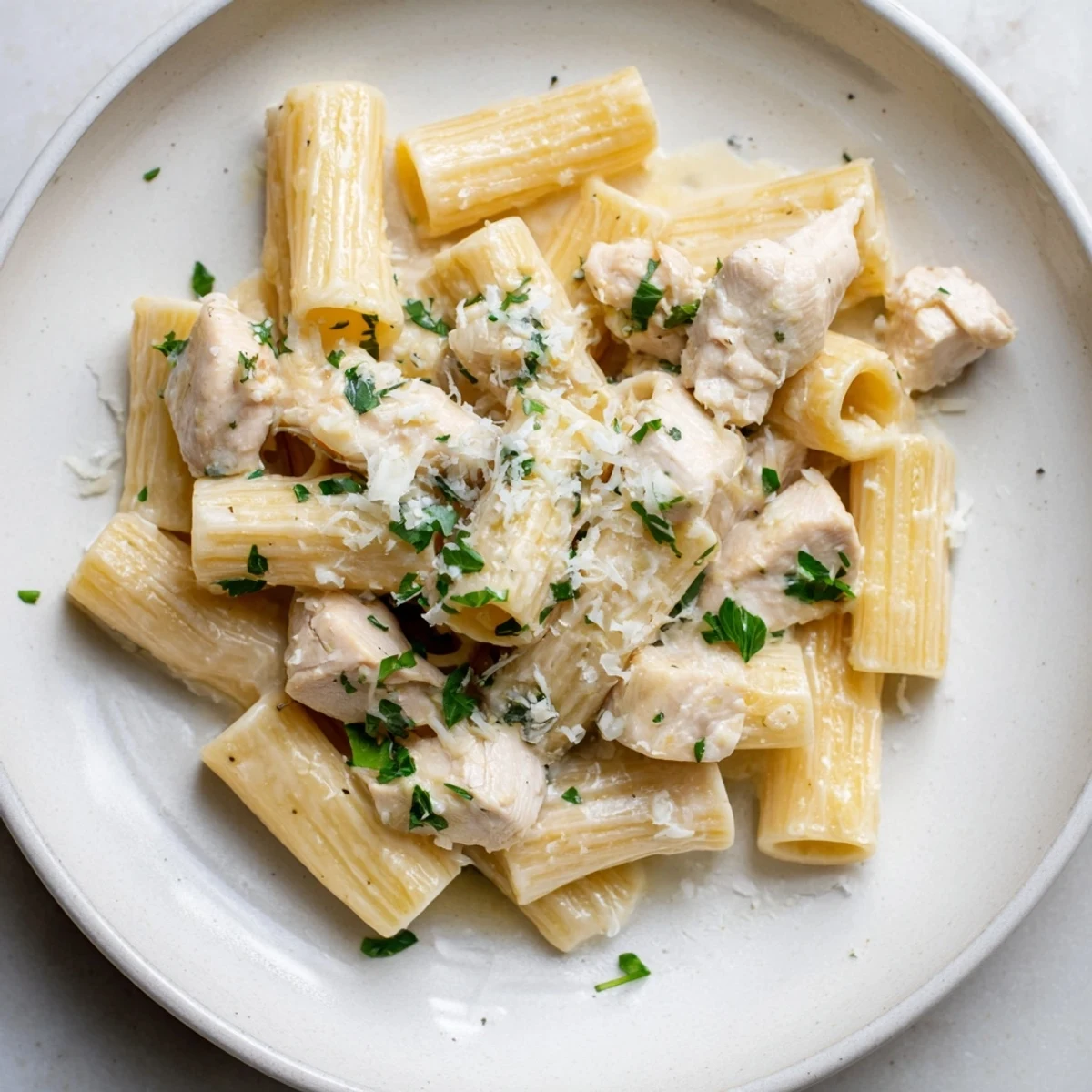 Delicious Creamy Garlic Parmesan Chicken Rigatoni, perfect for weeknight dinners or entertaining.