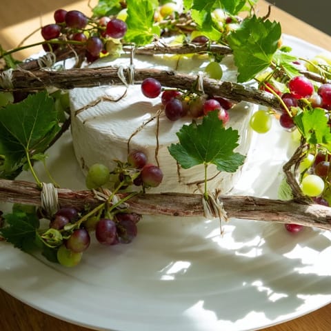 Rustic Vineyard Cheese Grapes